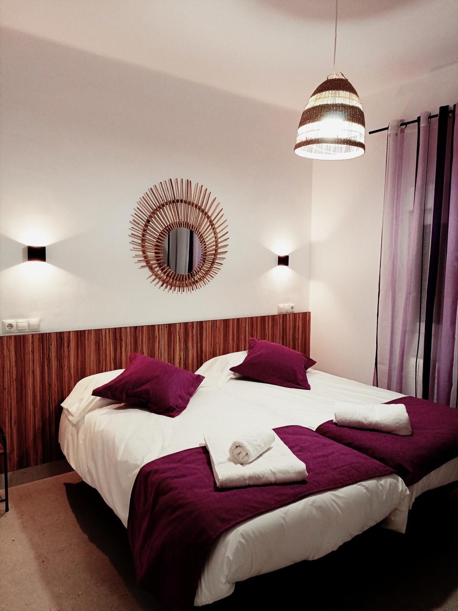 Violeta Suite Madrid Exterior photo