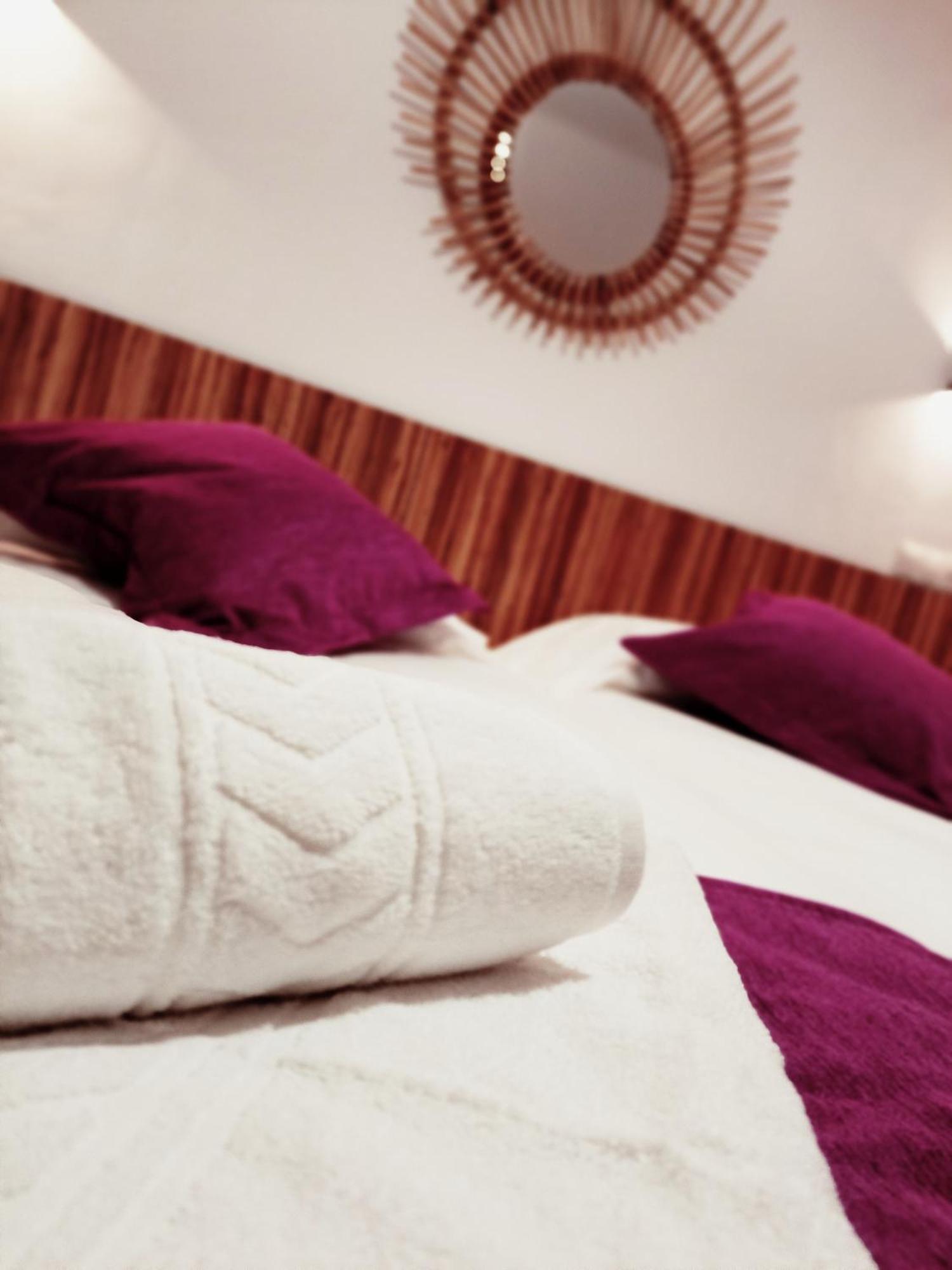 Violeta Suite Madrid Exterior photo
