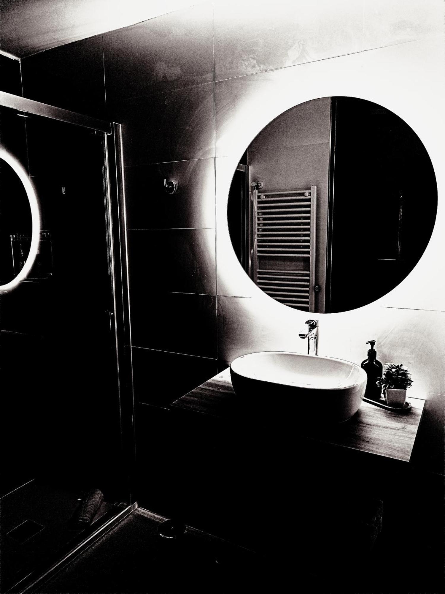 Violeta Suite Madrid Exterior photo